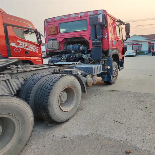 中国重汽豪沃380马力牵引车，中国V型6×4，二手重型卡车头