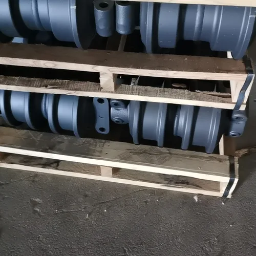 全新挖掘机配件：小松PC500LC-10MO双法兰履带滚轮、履带链条和履带板组件