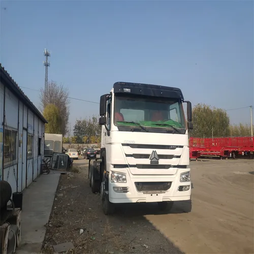中国重汽豪沃375马力牵引车，欧2排放标准，6×4，重型卡车头