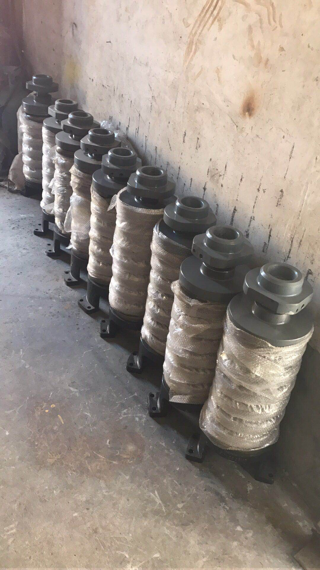 Komatsu PC240-8 Tension Cylinder Assembly, Full Excavator Undercarriage Parts