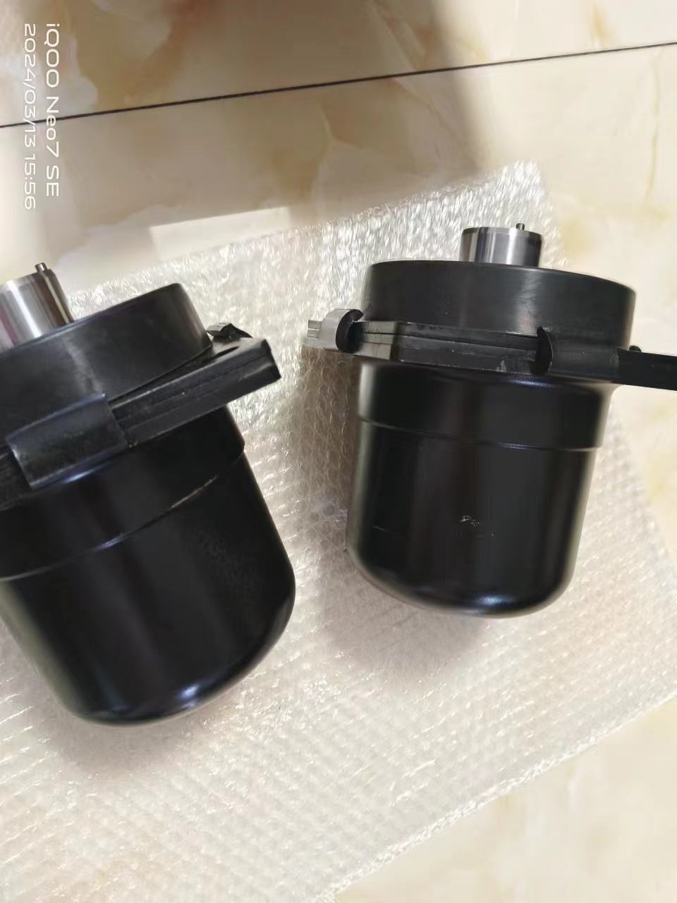 小松D155AX-5、D155-6推土机驾驶室安装缓冲垫，零件号：17A-54-46120、17A-54-46130
