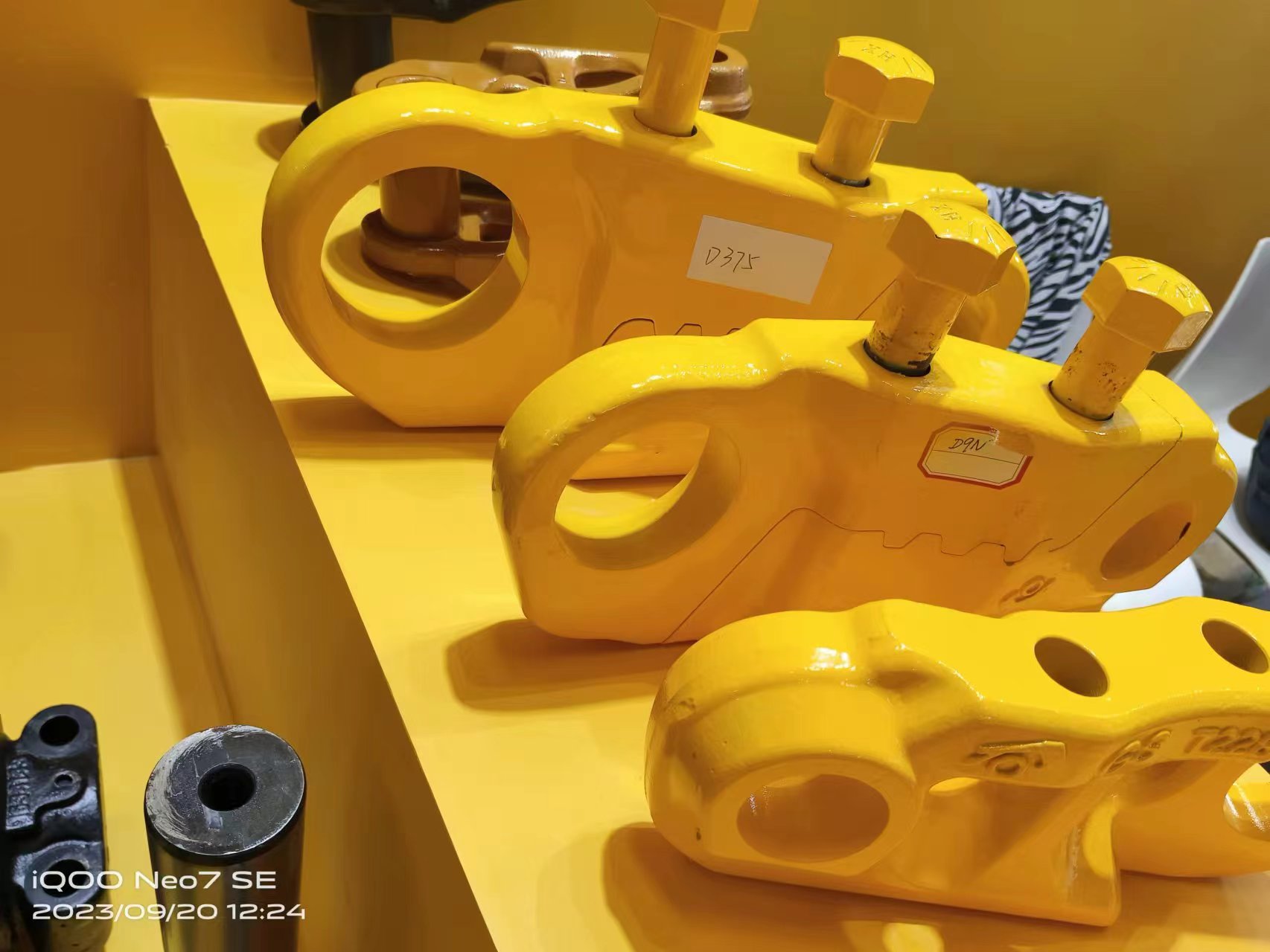 CAT D8T 推土机底盘部件