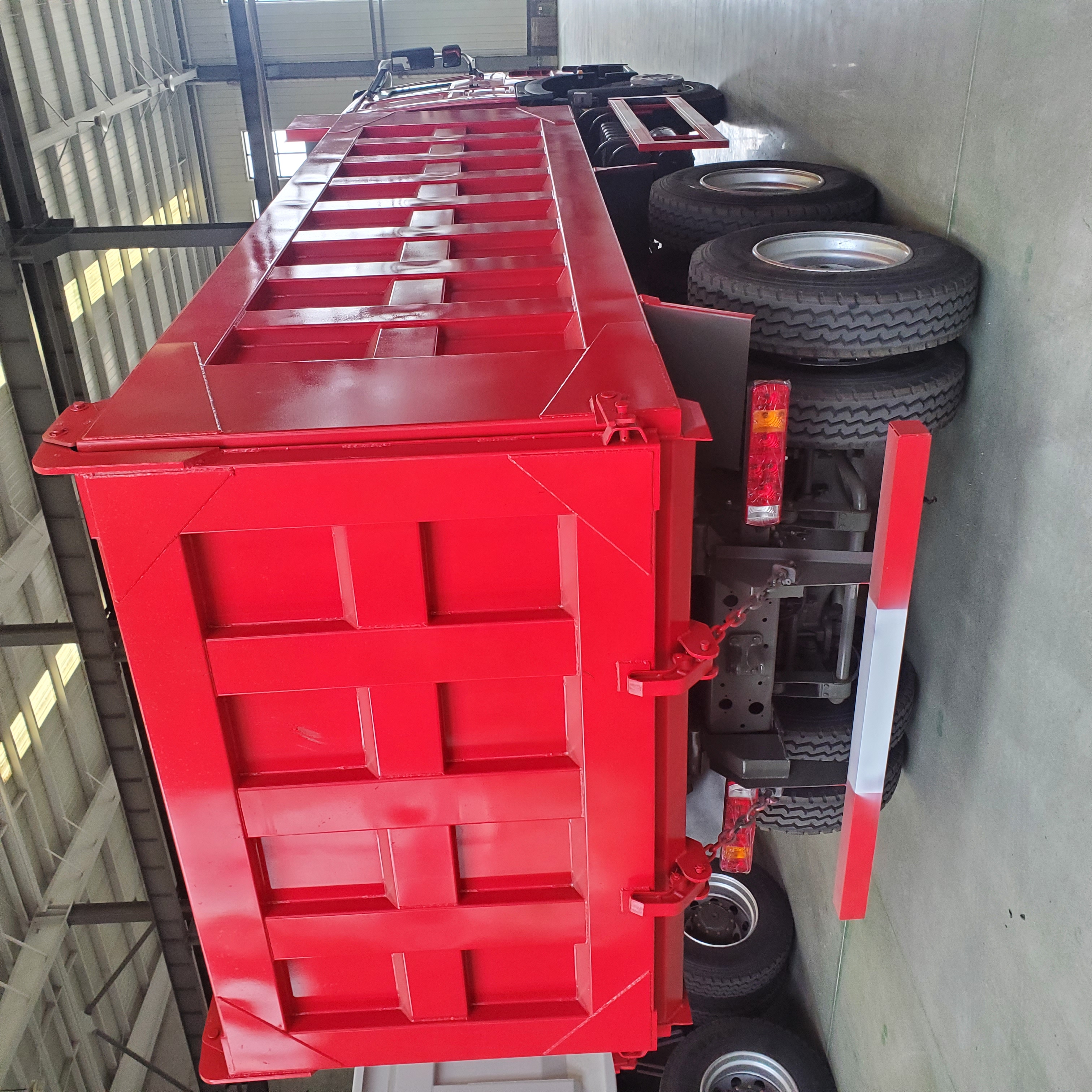 SINOTRUK HOWO 6x4 Dump Truck / Tipper Truck, 371/380/400/430HP Optional Heavy Duty Construction Vehicle
