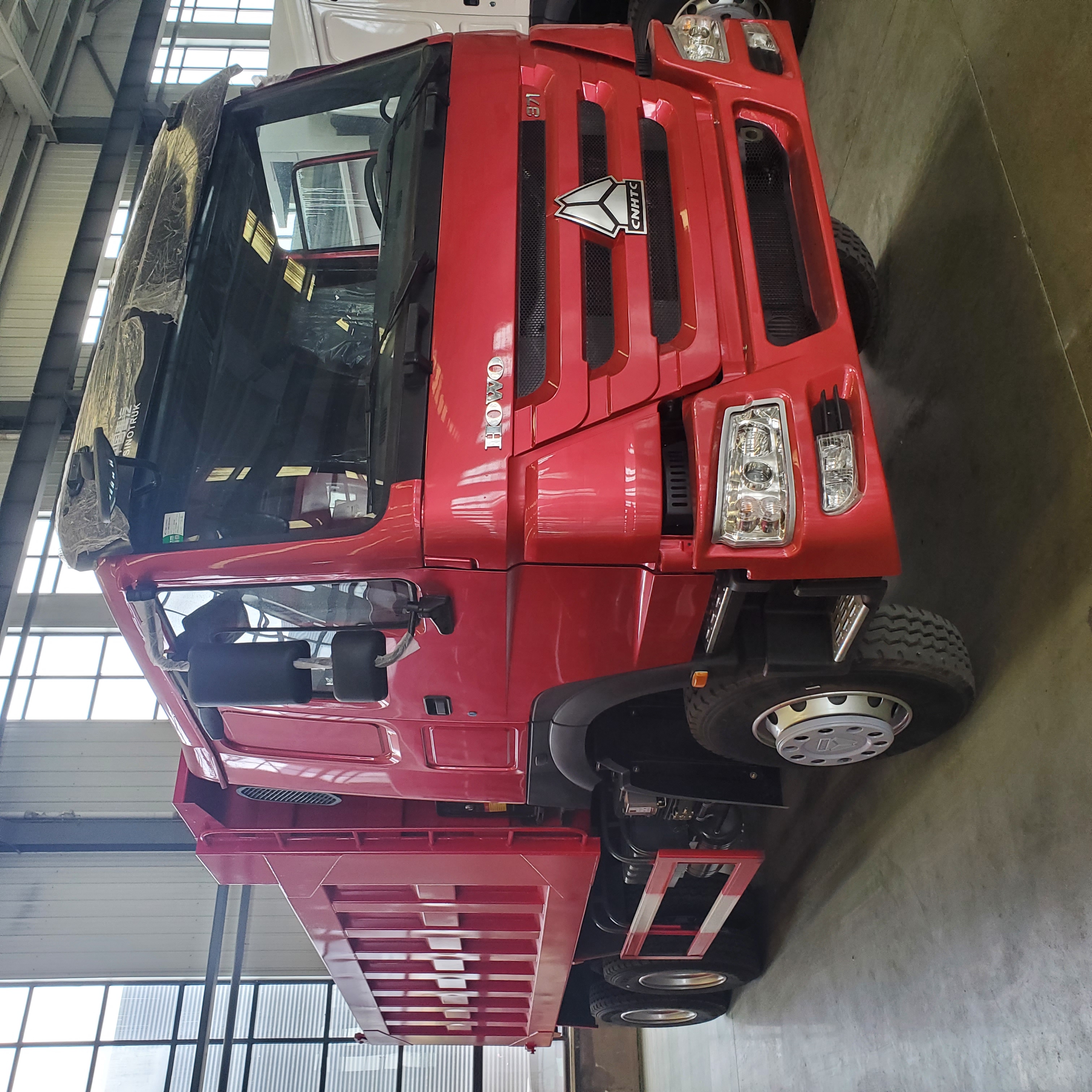 SINOTRUK HOWO 6x4 Dump Truck / Tipper Truck, 371/380/400/430HP Optional Heavy Duty Construction Vehicle