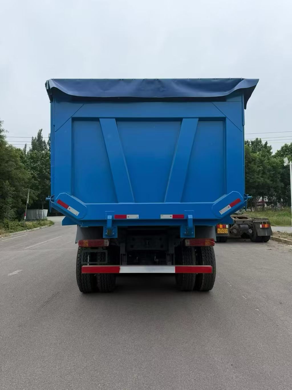 Sinotruk Howo SITRAK 6×4 Dump Truck, 440 Horsepower