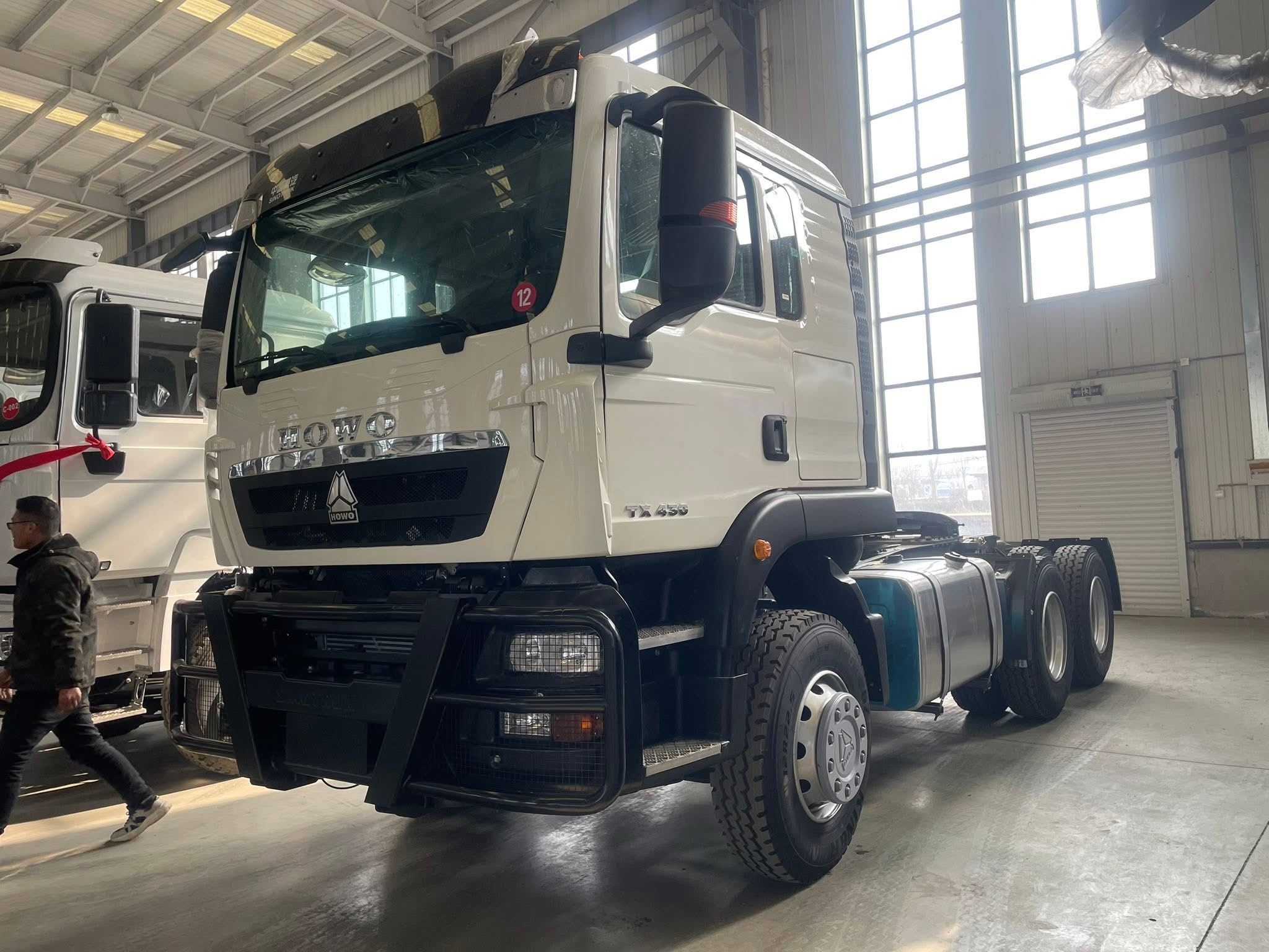 Sinotruk HOWO TX 430 Tractor Unit