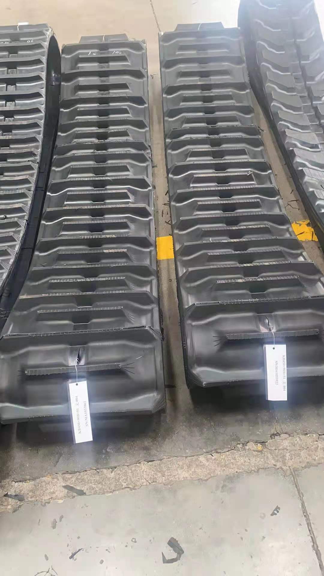 Yanmar: Vio10, Vio15 Rubber Track 200×72×43 (1.5–2 Ton Mini Excavator)