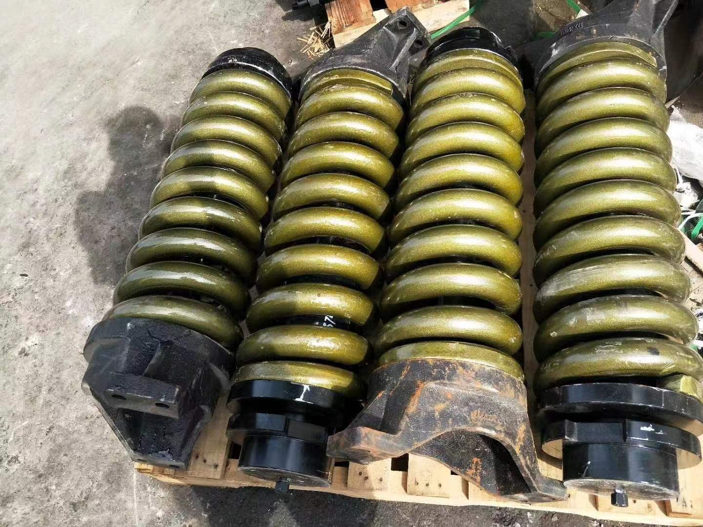 Hitachi 870-7 Tension Cylinder Assembly, Full Range Excavator Part