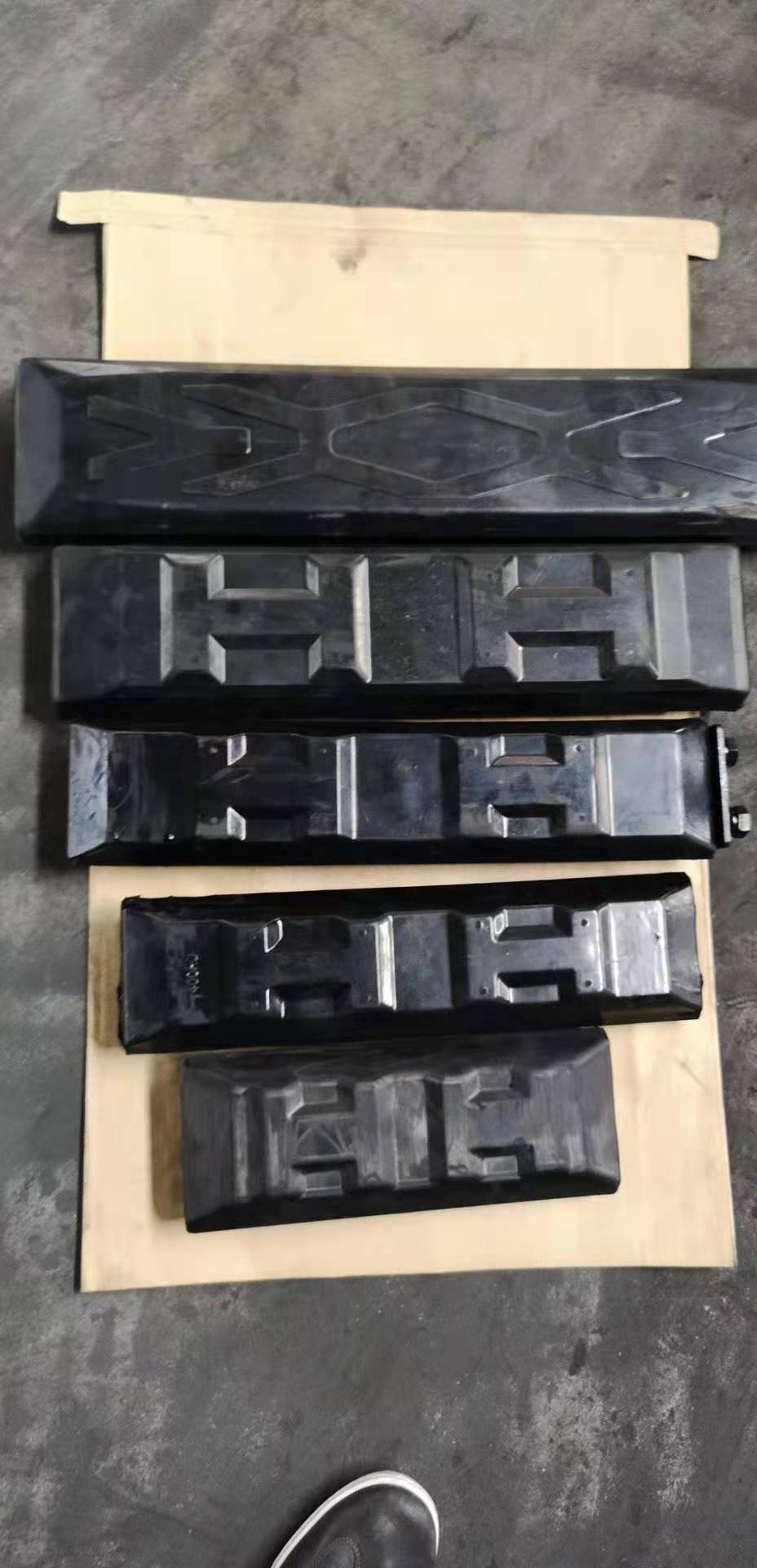 Rubber Track Pads for Mini Excavators (1–2 Ton: Yanmar Vio10/Vio15, Yuchai YC15/YC18, XCMG XE15, Sany SY16)