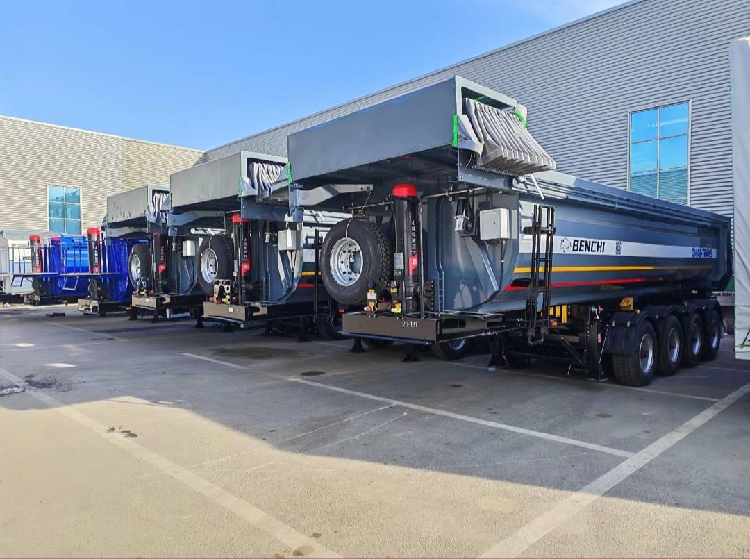 Rear-tipping Dump Semi-trailer