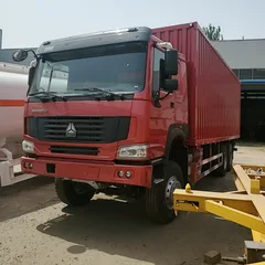 中国重汽豪沃 6x4 封闭式厢式货车
