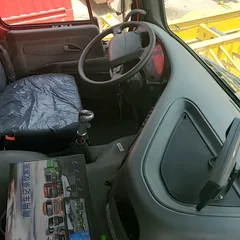 中国重汽豪沃 6x4 封闭式厢式货车