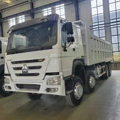 中国重汽豪沃8x4自卸车/翻斗车，可选功率371-430马力