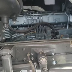 中国重汽豪沃8x4自卸车/翻斗车，可选功率371-430马力