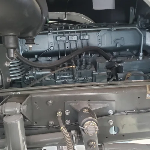 中国重汽豪沃8x4自卸车/翻斗车，可选功率371-430马力