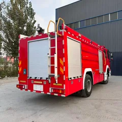 中国重汽豪沃 4x2 水箱消防车，19.25 吨总重
