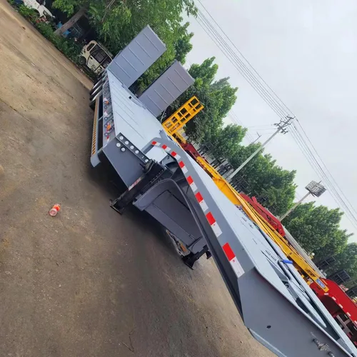 3-axle low-bed semi-trailer