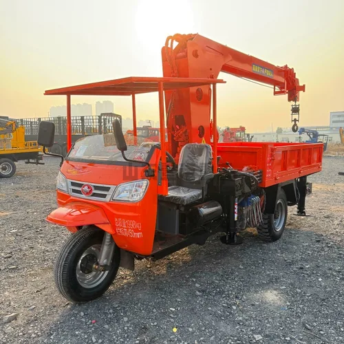 Three wheel truck mounted crane