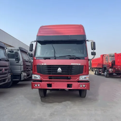 中国重汽豪沃8x4厢式货车，可选配371-430马力