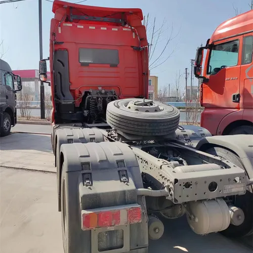 中国重汽SITRAK牵引车，6×4后驱，适用于长途物流