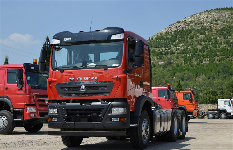 Sitrak G7 Tractor with MC13 Engine, 13L Displacement, For Heavy-Duty Transportation