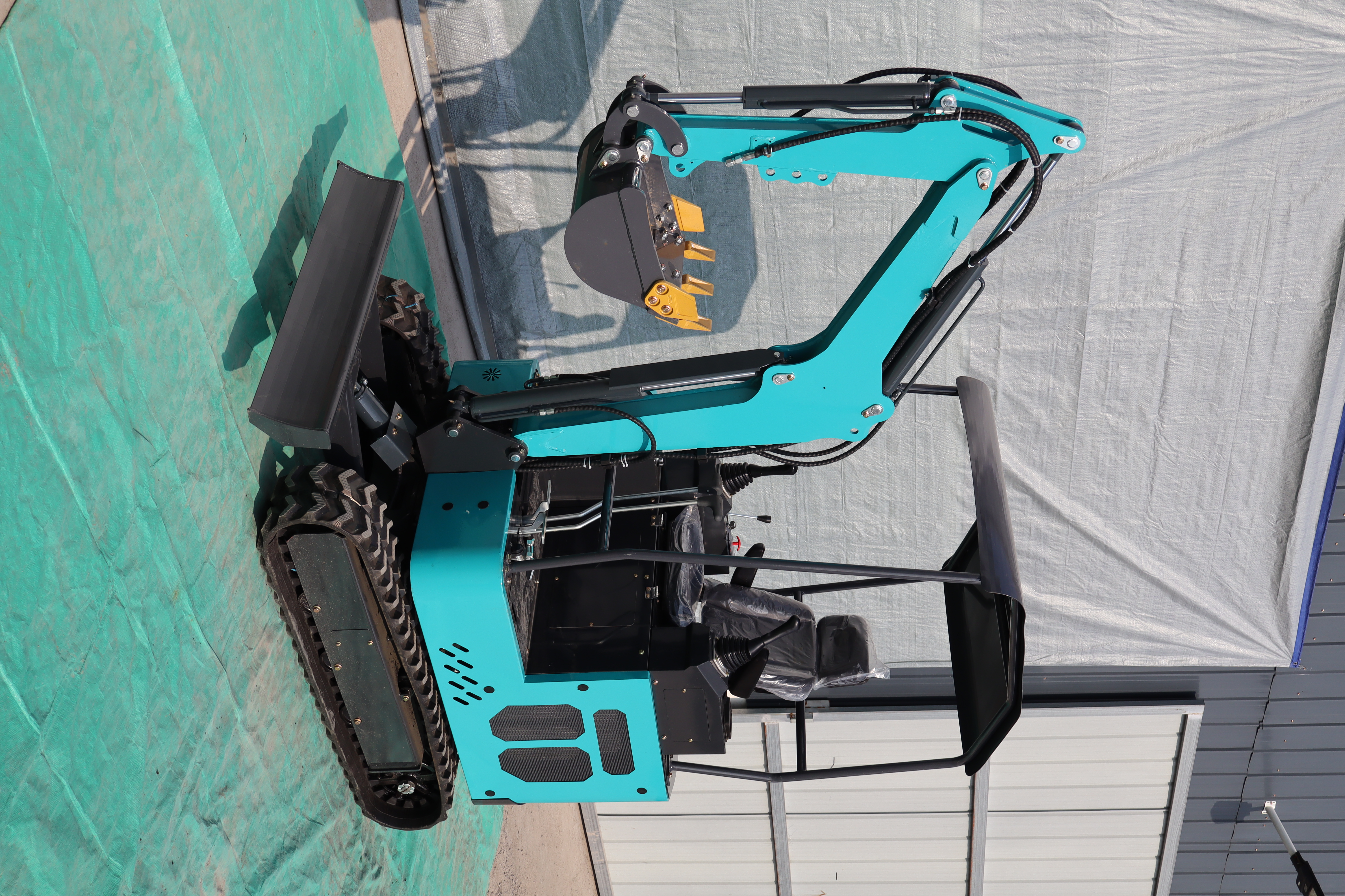 2 Ton Mini Excavator 20 Model Small Hydraulic Digger for Farm & Construction