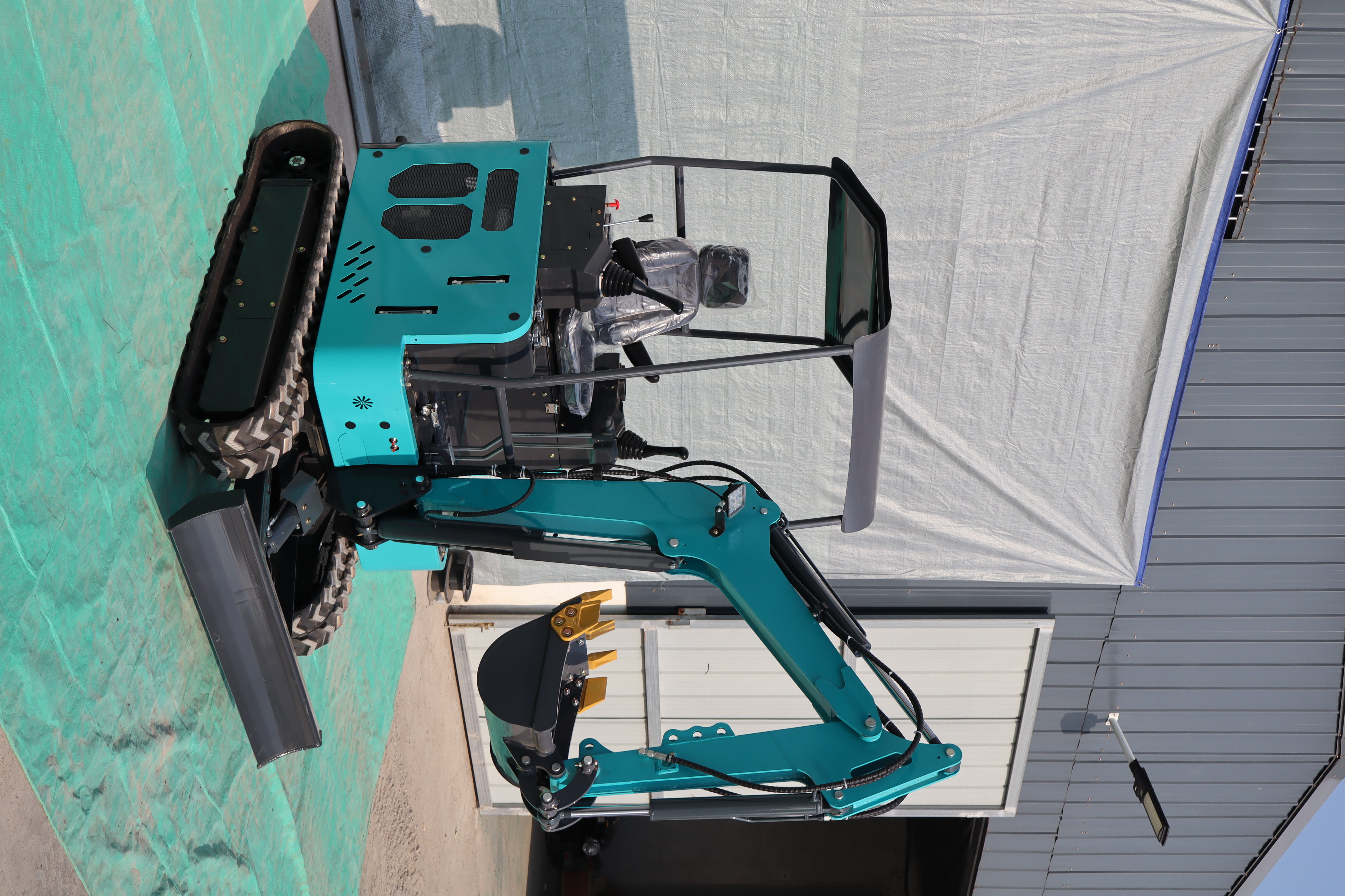 2 Ton Mini Excavator 20 Model Small Hydraulic Digger for Farm & Construction