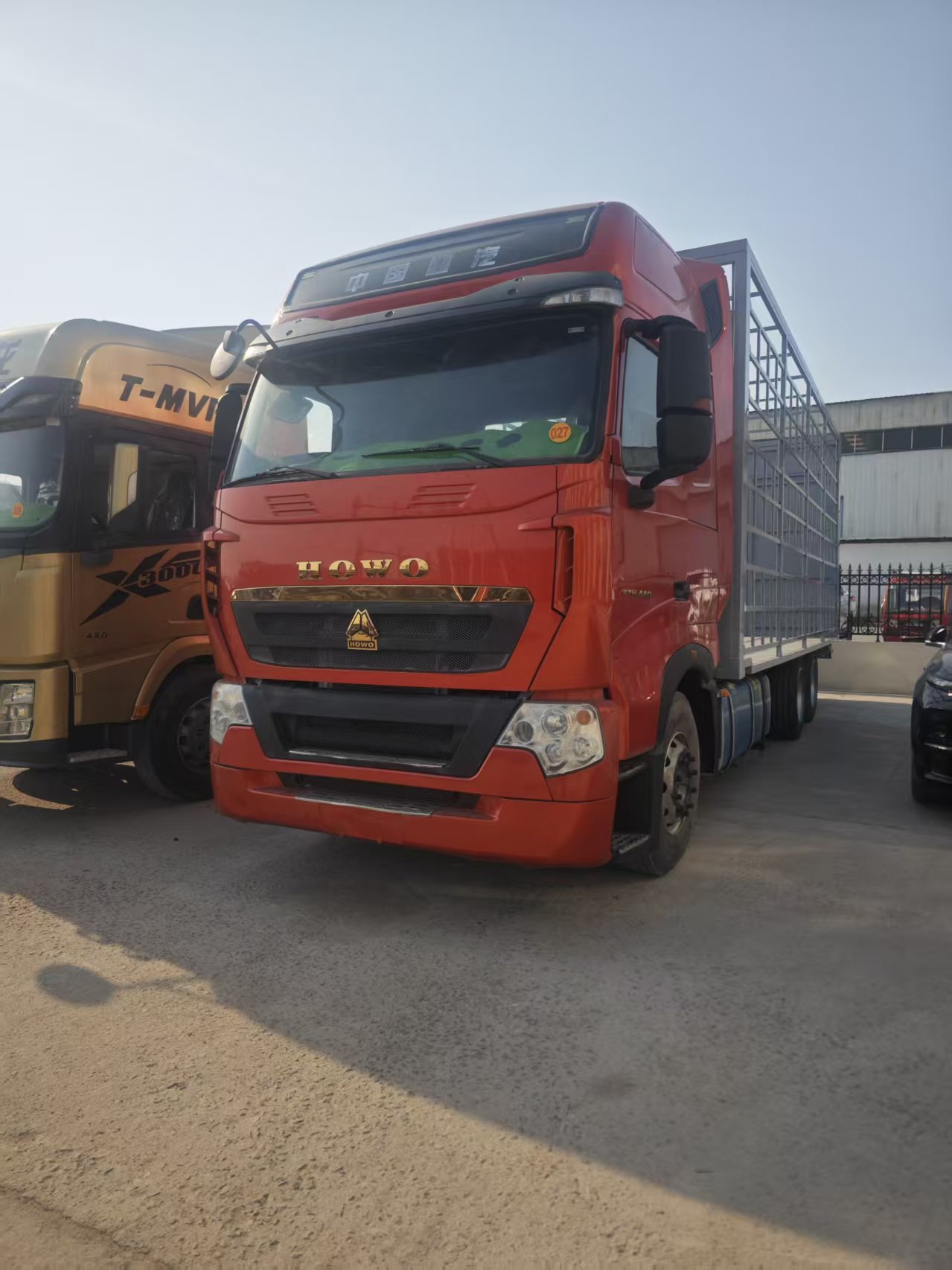 Used SINOTRUK HOWO 6×4 High Fence Cargo Truck, Diesel, Euro 5