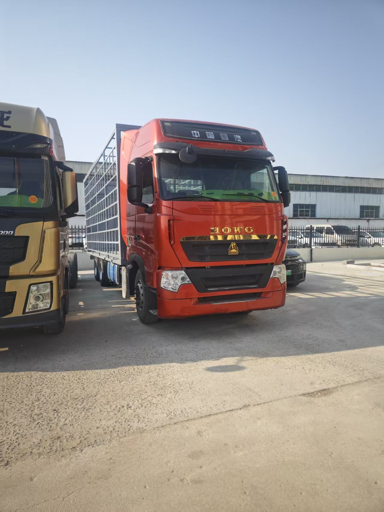 Used SINOTRUK HOWO 6×4 High Fence Cargo Truck, Diesel, Euro 5