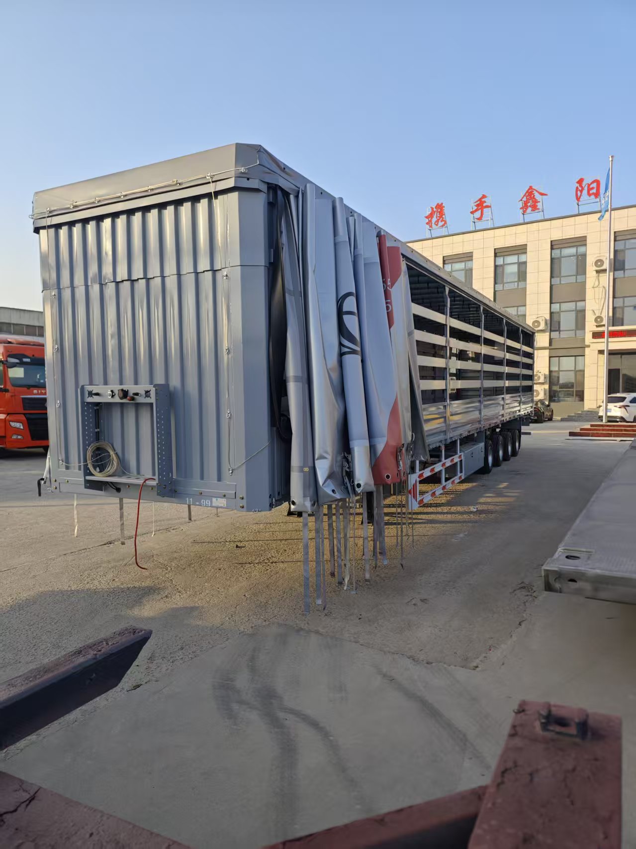 Durable Custom Steel Semi-Trailer, High Quality Dropside Curtain Side Traile