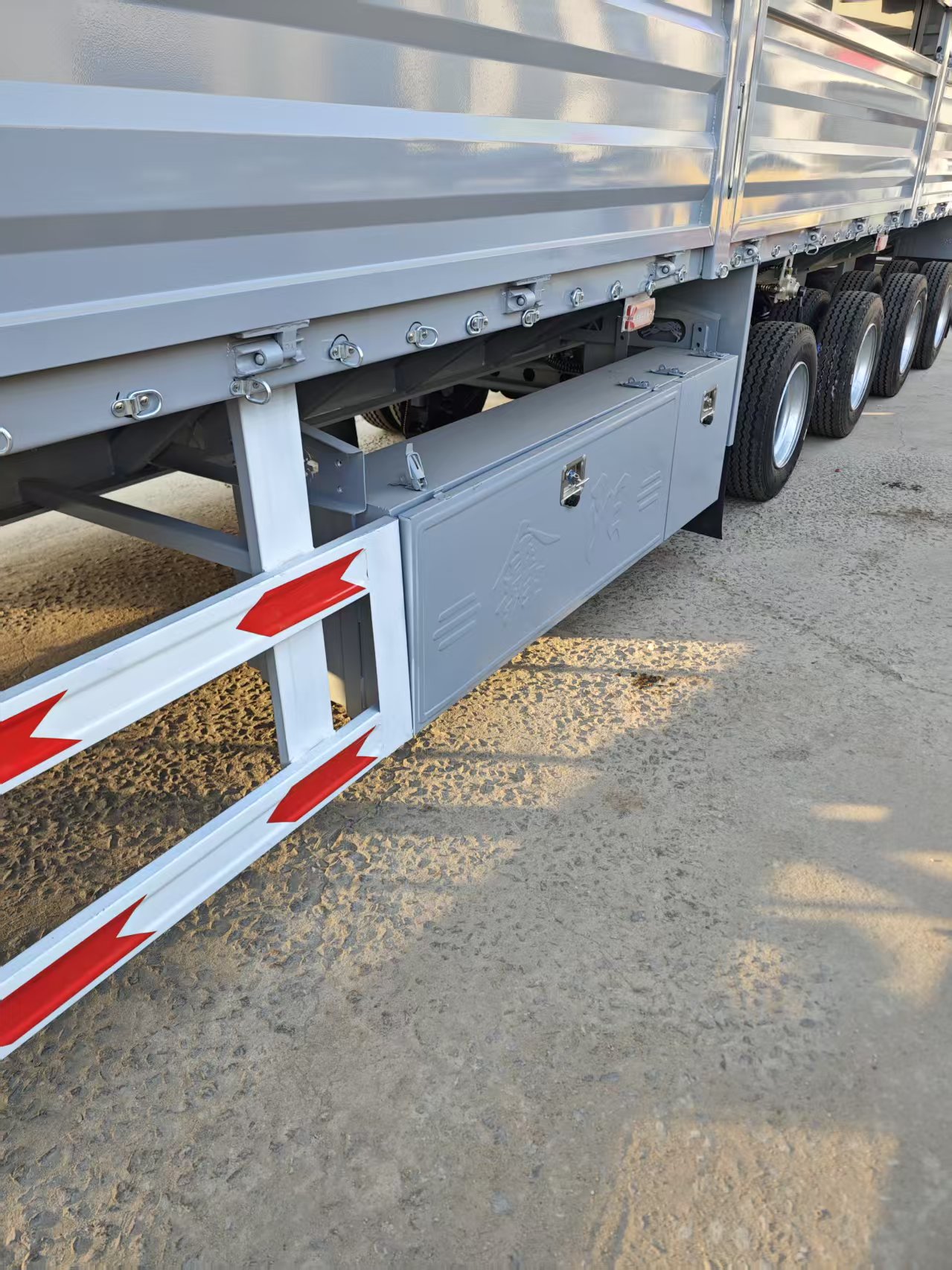 Durable Custom Steel Semi-Trailer, High Quality Dropside Curtain Side Traile