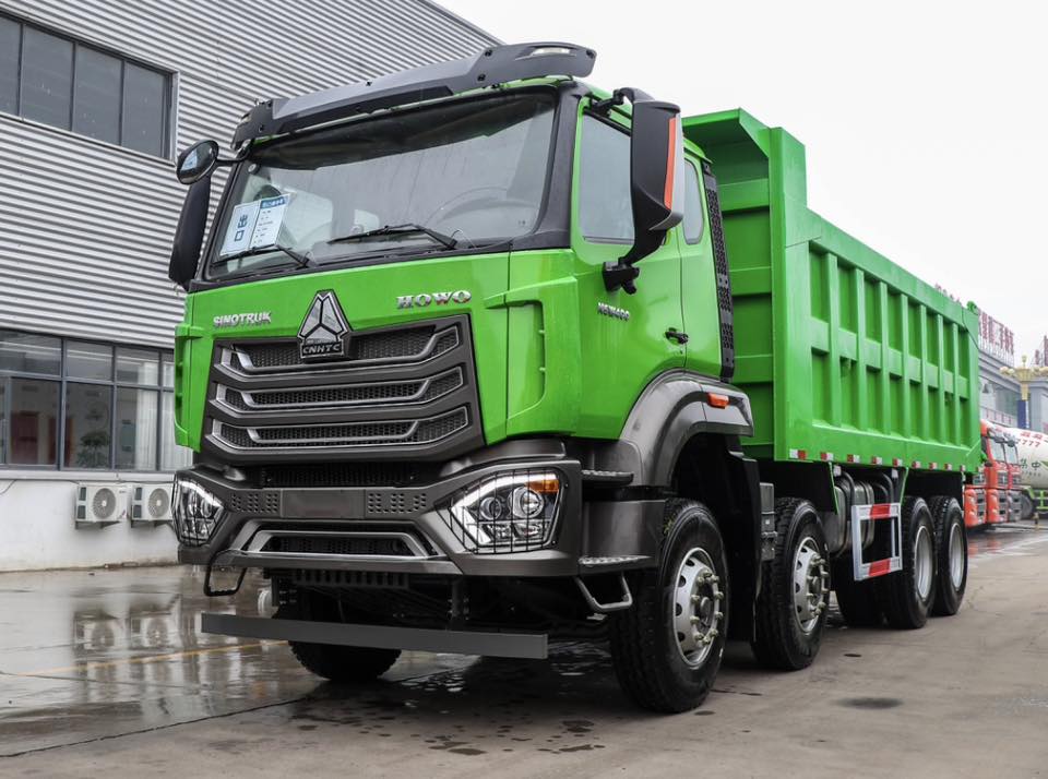 Howo NX 8×4 自卸卡车