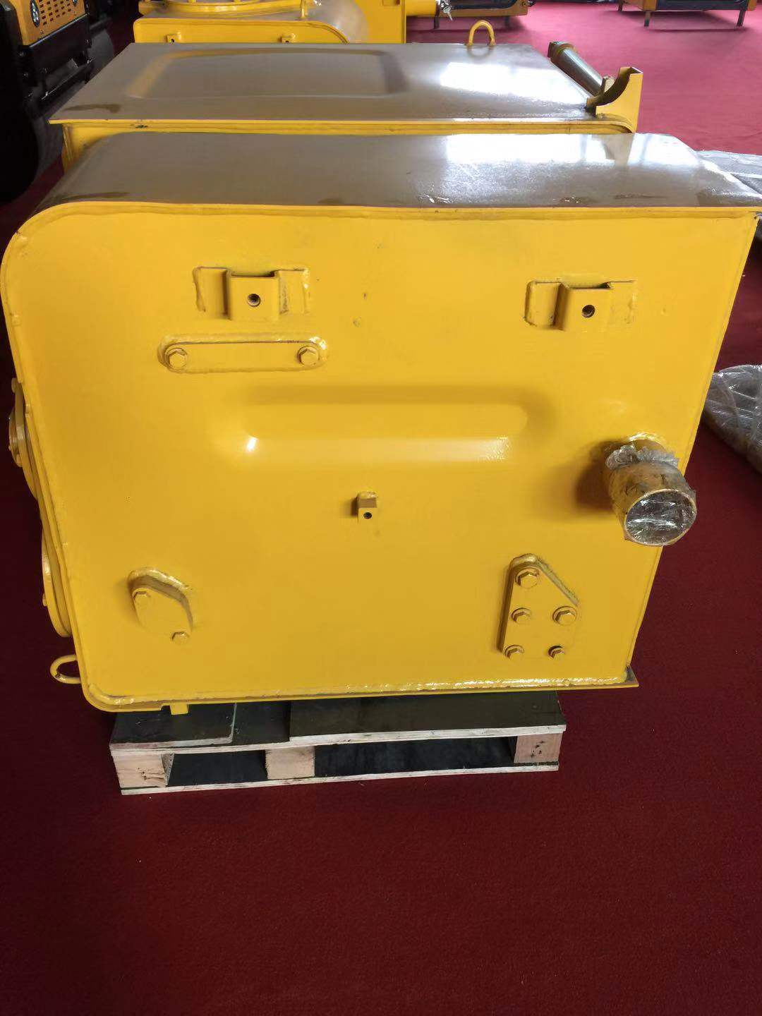 Komatsu PC200, PC220-7 Hydraulic Tank, Fuel Tank & Full Set of Excavator Sheet Metal Parts
