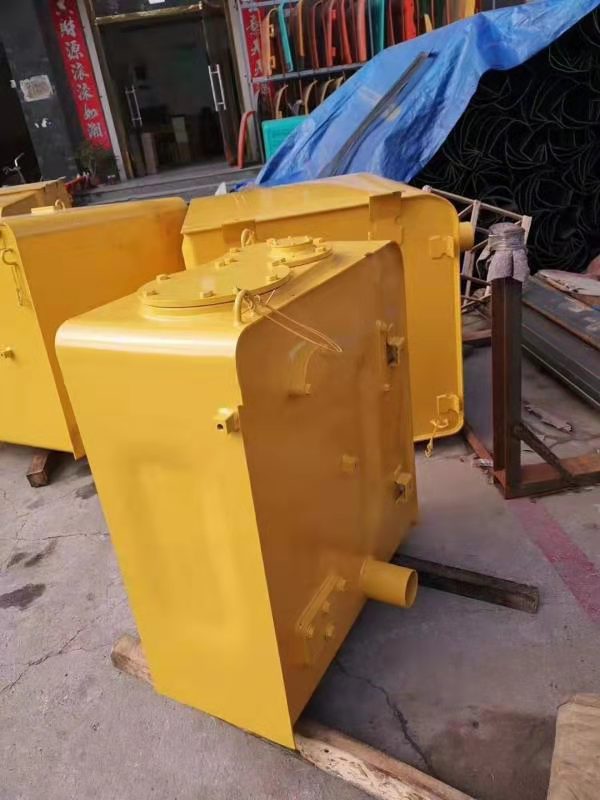 Komatsu PC200, PC220-7 Hydraulic Tank, Fuel Tank & Full Set of Excavator Sheet Metal Parts