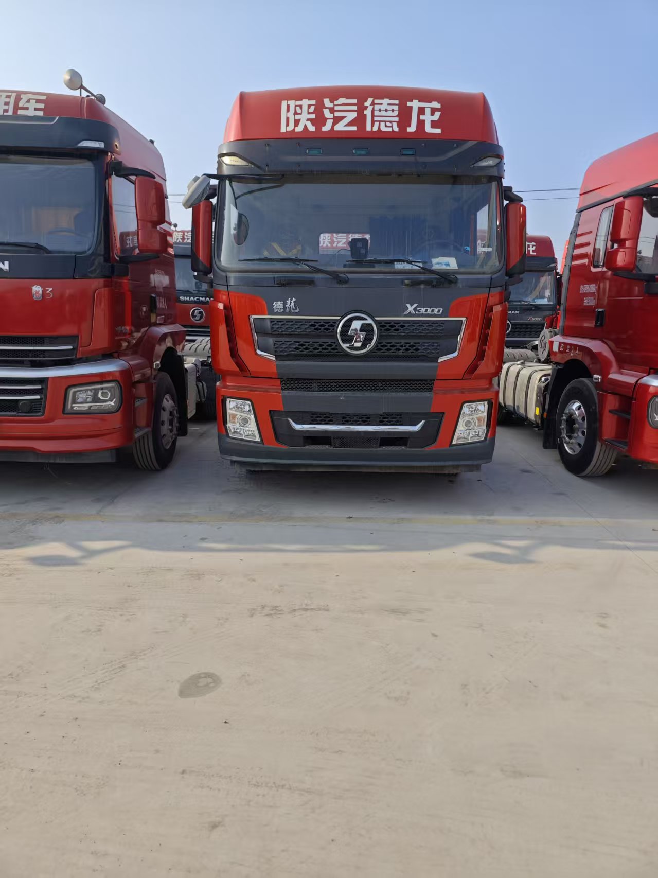New SHACMAN X3000 6x4 Tractor Truck | 460HP Weichai Diesel Engine Euro 5 Automatic Air Suspension Rear Clearance Price Sale