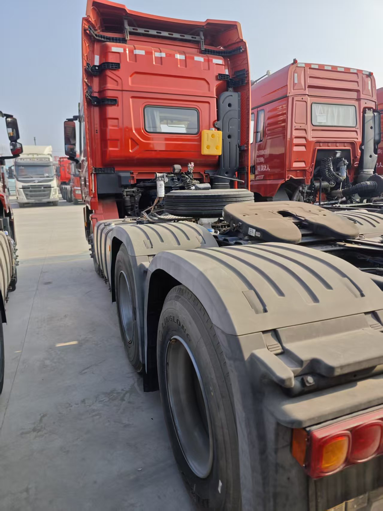 New SHACMAN X3000 6x4 Tractor Truck | 460HP Weichai Diesel Engine Euro 5 Automatic Air Suspension Rear Clearance Price Sale