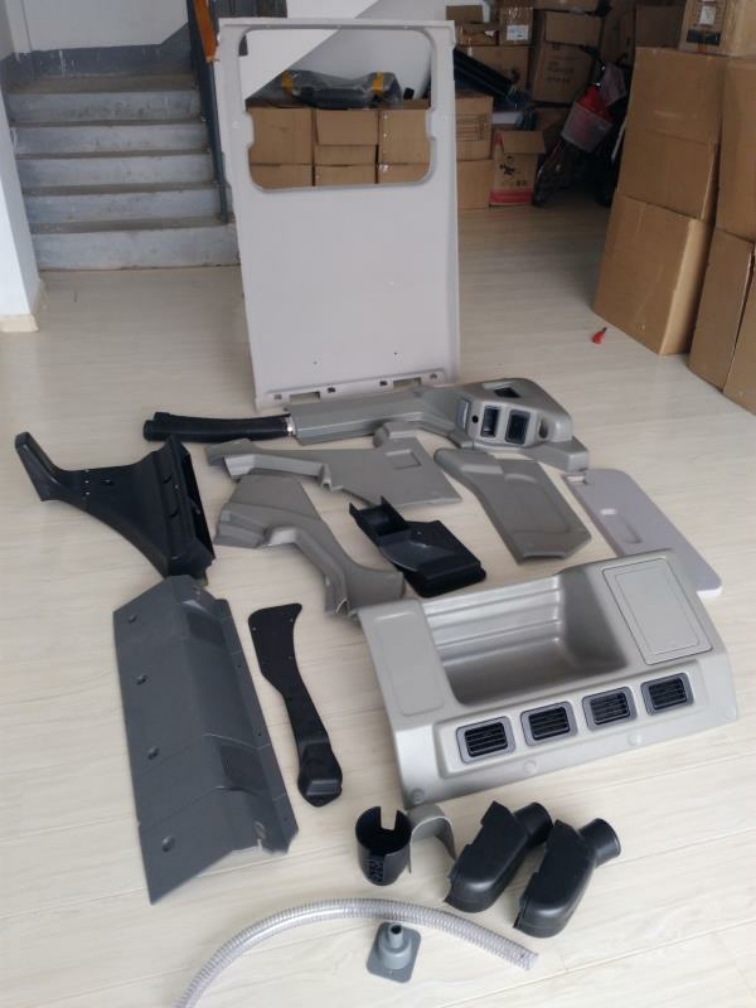 三一SY225C-8S挖掘机驾驶室内部组件、悬浮座椅、显示器、ECU控制器、全套车身钣金件及备件