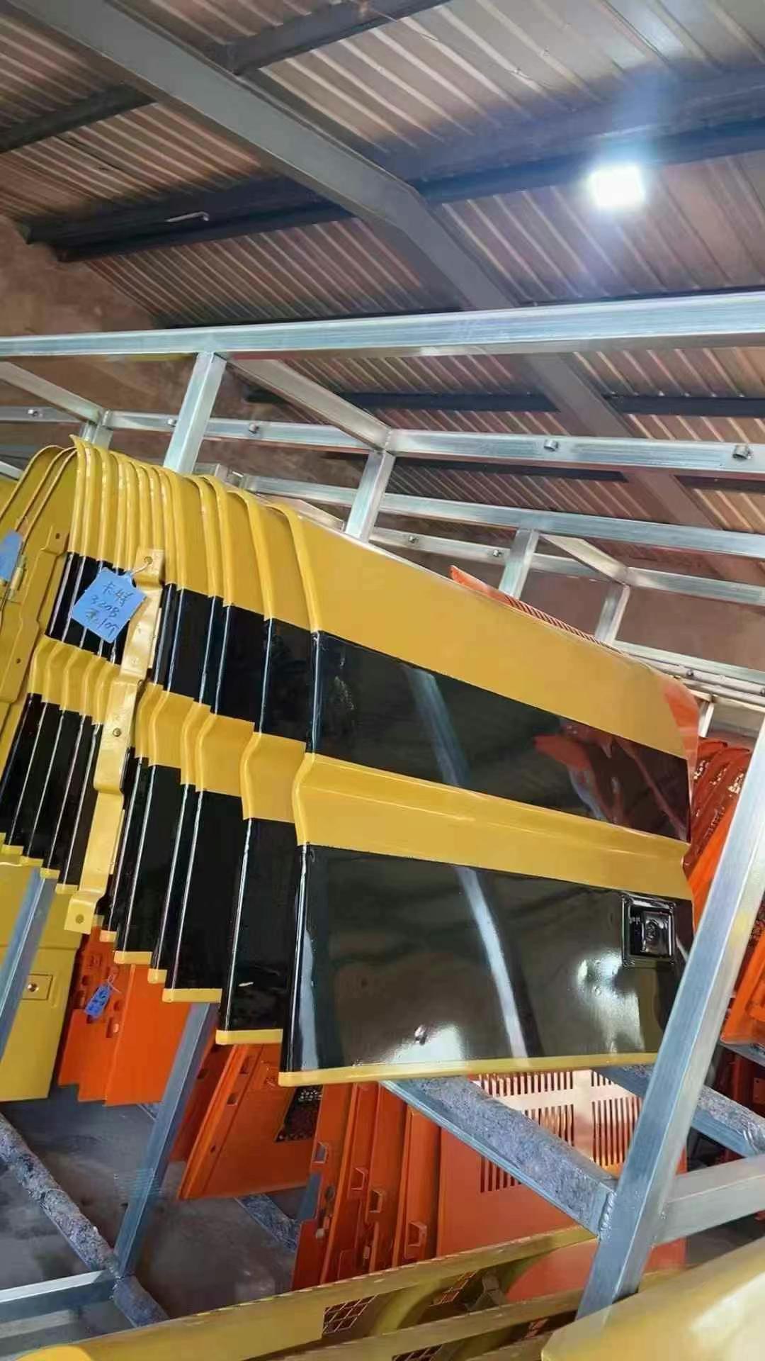 Cat 320B泵门、散热器门、发动机罩、驾驶室座椅及全系列挖掘机备件