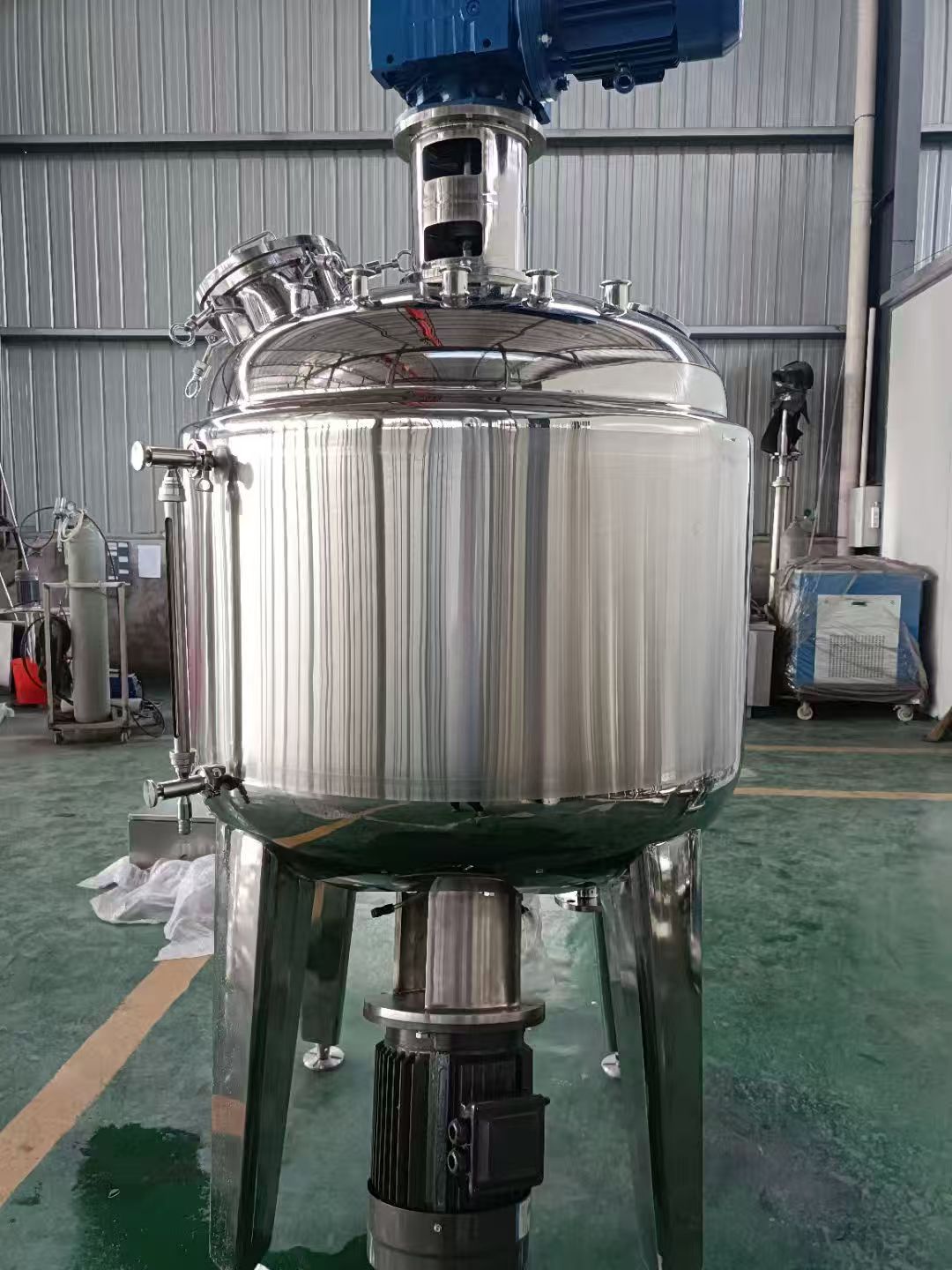 2000L Stainless Steel Mixing Tank