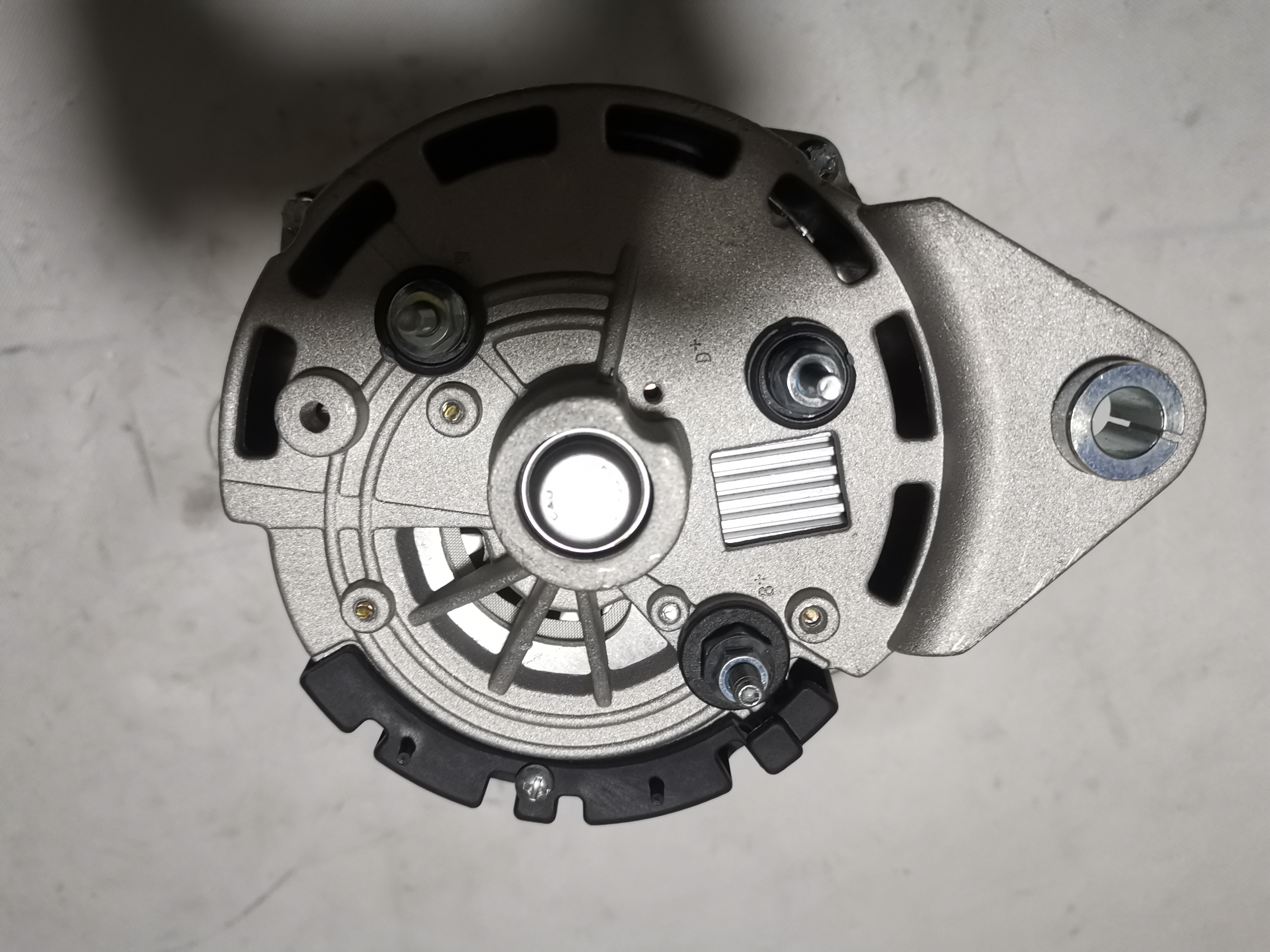 Cummins Alternator 4000590Engine Spare Part,24V / 100A