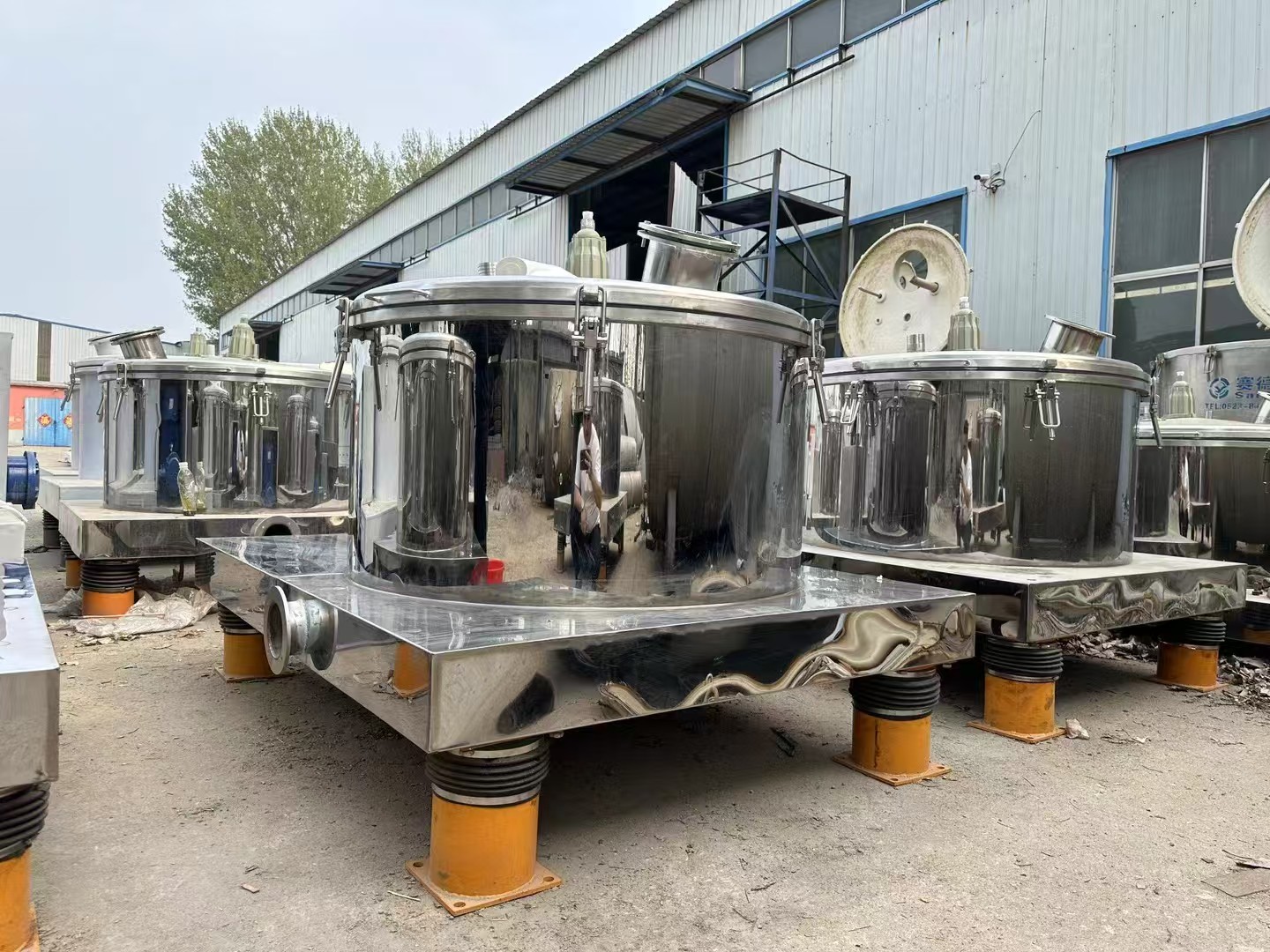 1250 Type Industrial Centrifuge Automatic Solid-Liquid Separation Scraper Discharge Centrifuge