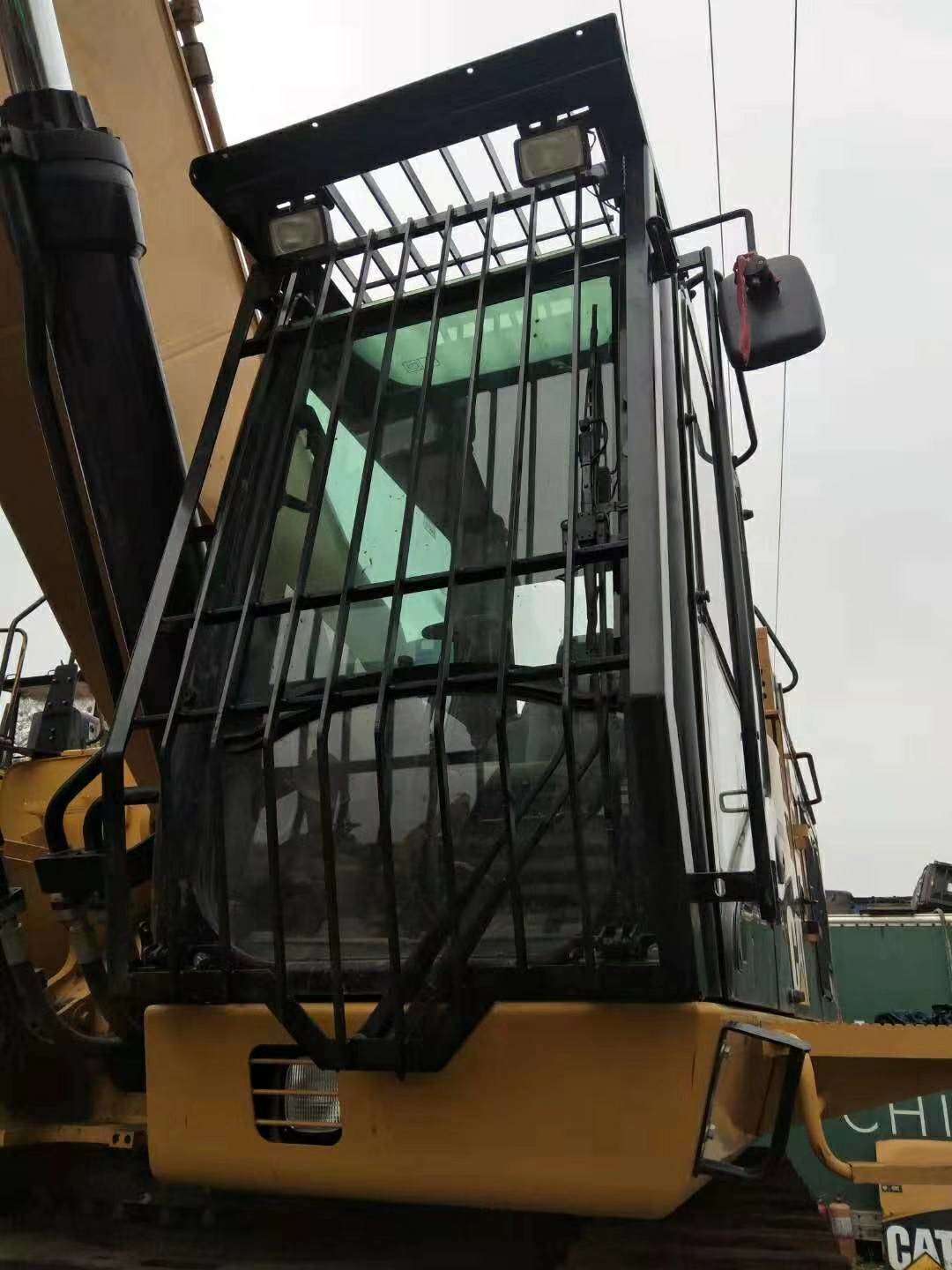适用于 Cat 310C、320D、330D 挖掘机的专用驾驶室防护网