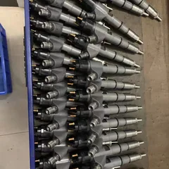 适用于沃尔沃 EC210B D6E 发动机的燃油喷射器 04390987