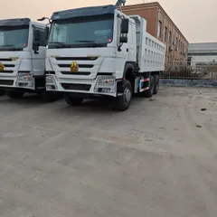 中国重汽豪沃 6×4 重型自卸车
