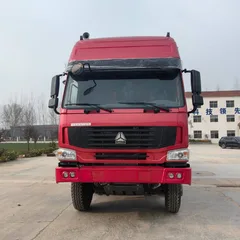 中国重汽豪沃8×4厢式货车