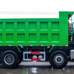 8×4 泥浆倾卸车