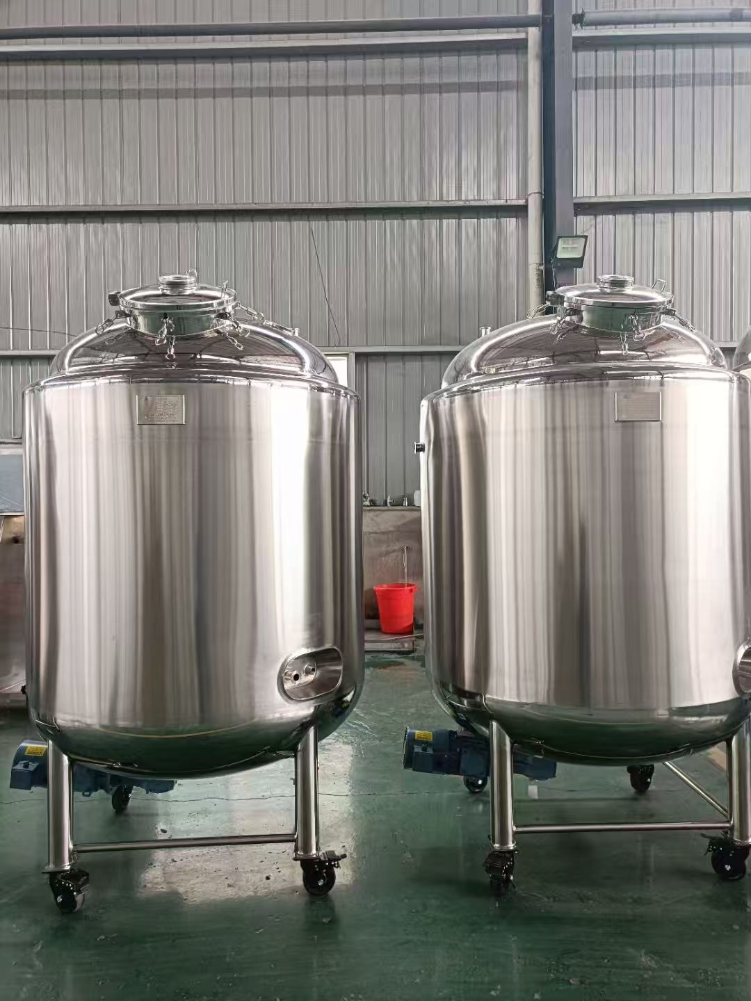 2000L Stainless Steel Mixing Tank