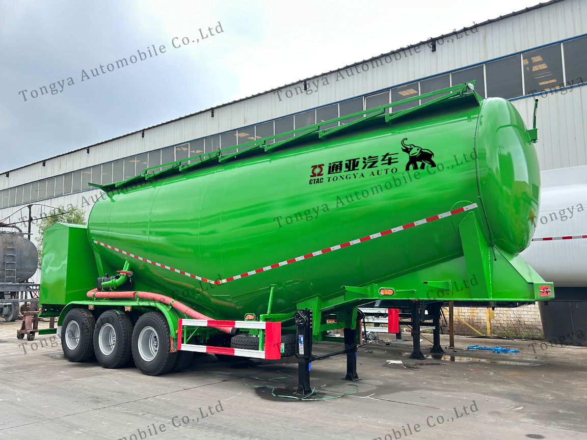 三轴散装水泥罐车半挂车