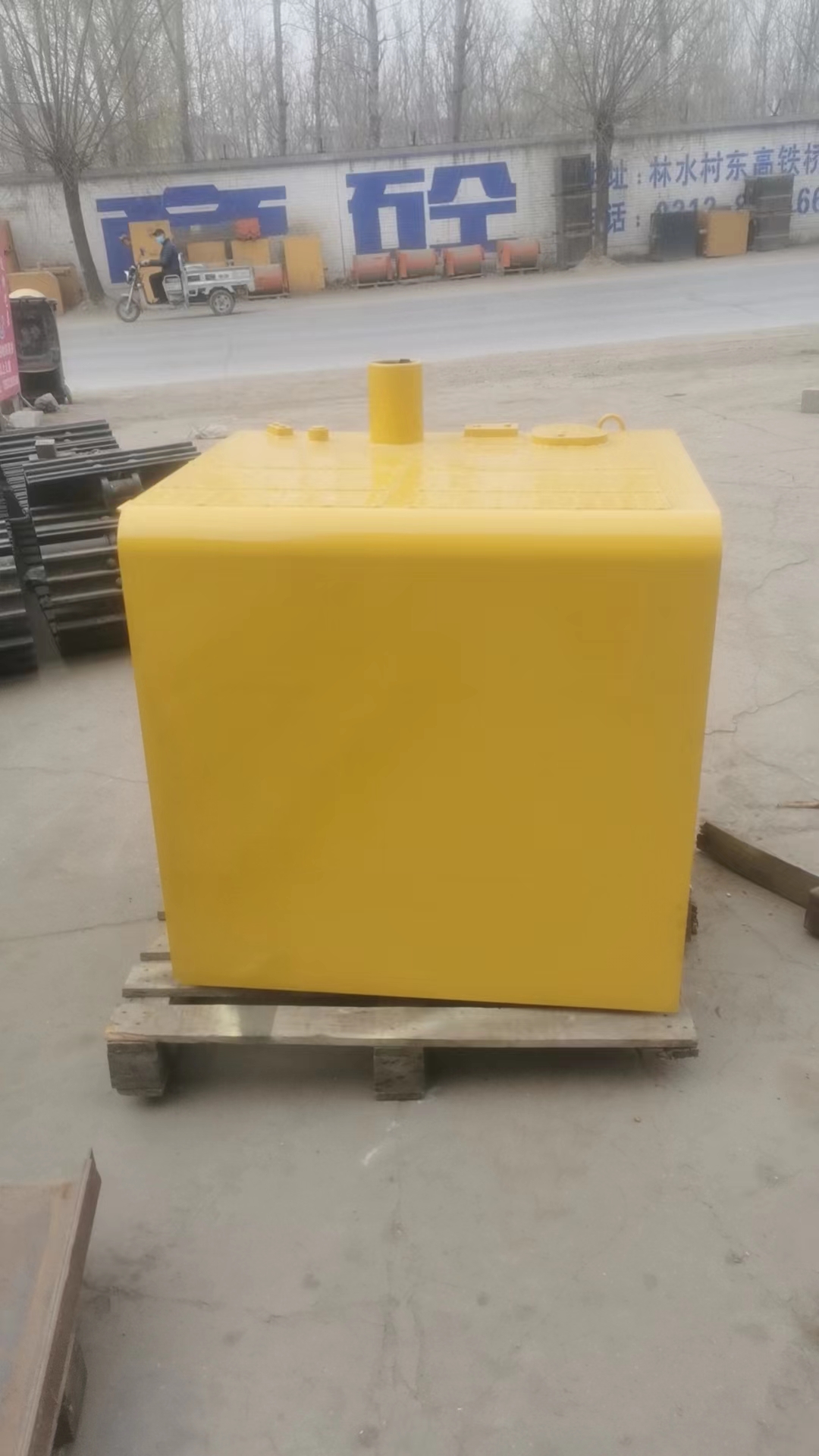 正品小松PC360-8MO燃油箱、液压油箱、全车身钣金件/挖掘机车身配件207-04-78111