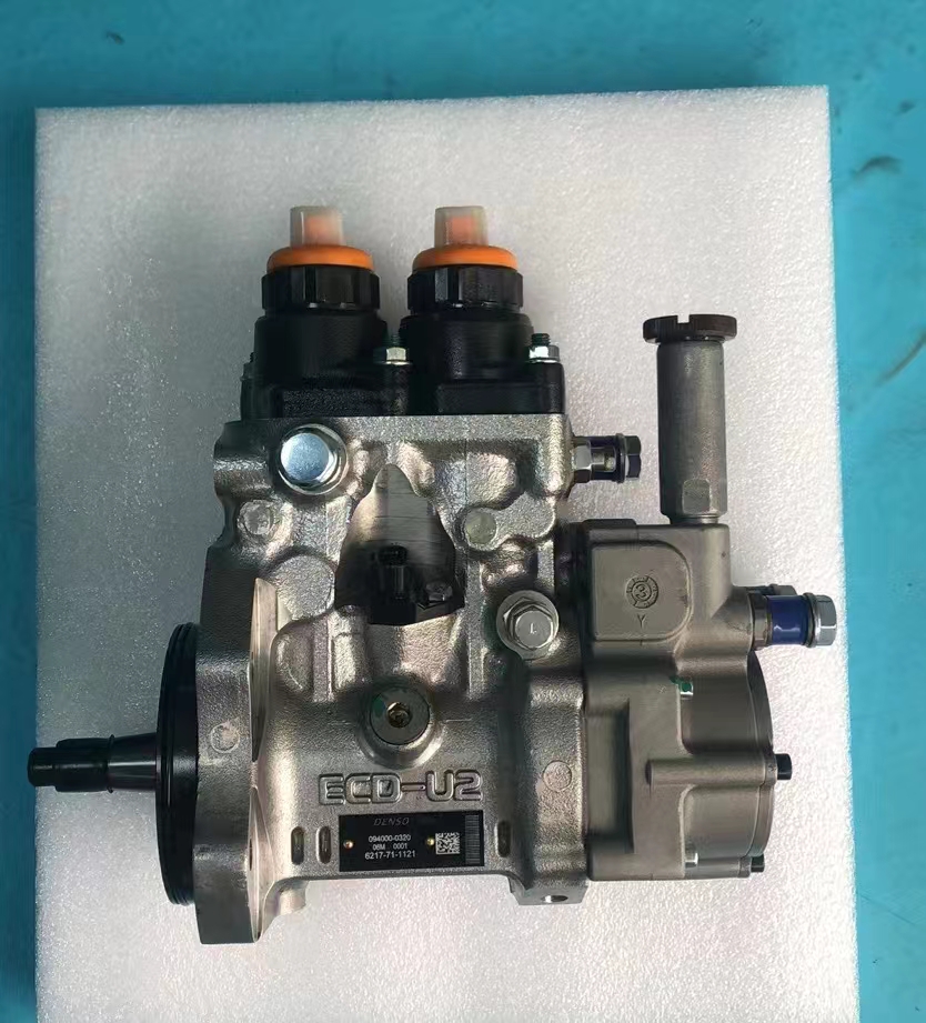 适用于配备 SA6D140E-3 发动机的小松 PC600-7、PC650-7 挖掘机的共轨燃油泵 094000-0320 / 6217-71-1121